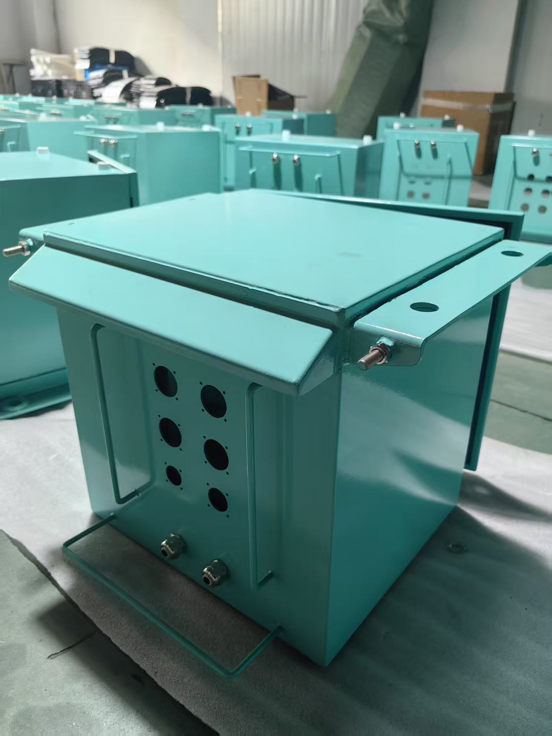 ¿Cómo elegir la caja de almacenamiento de batería perfecta para su sistema Solar?